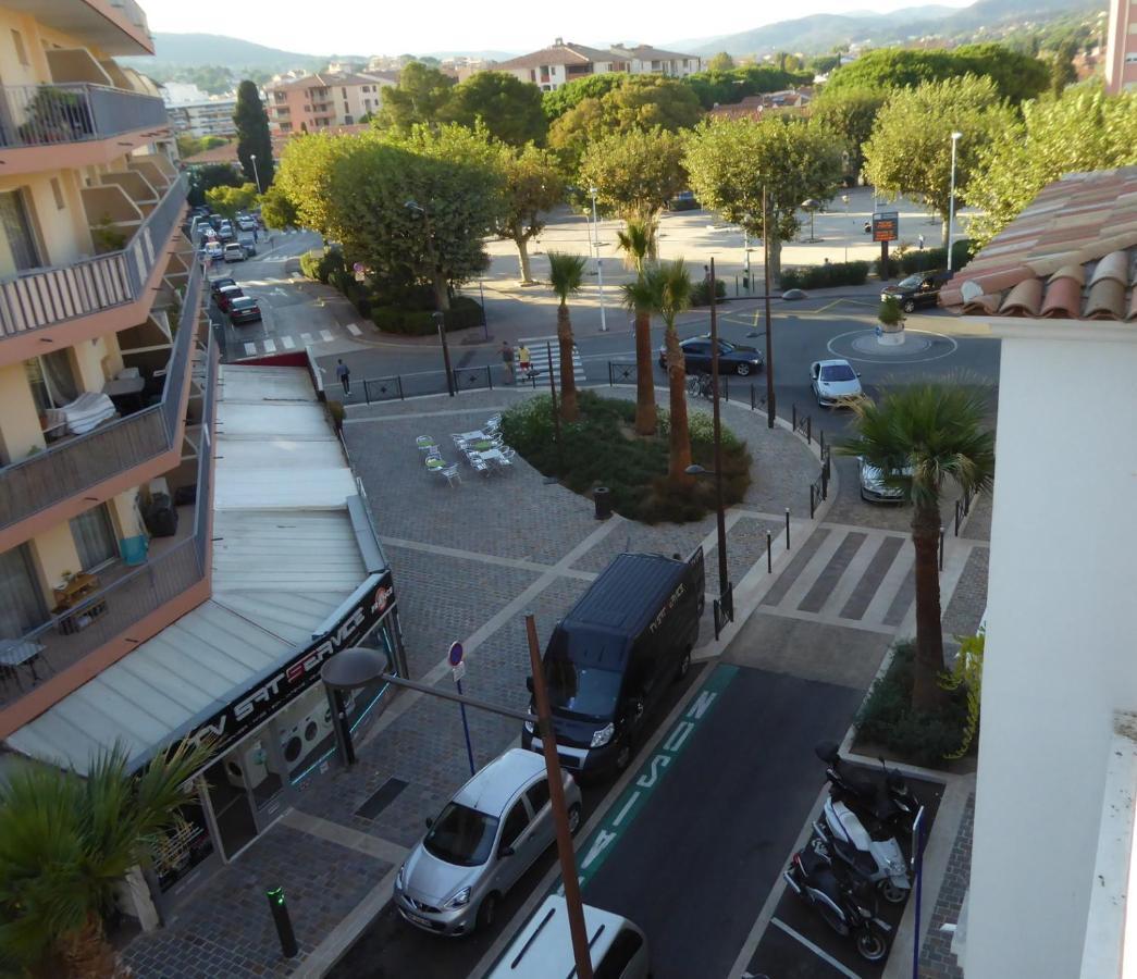 Casa Del Mar - Beautiful Two Bedroom Penthouse Apartment Sainte-Maxime Kültér fotó