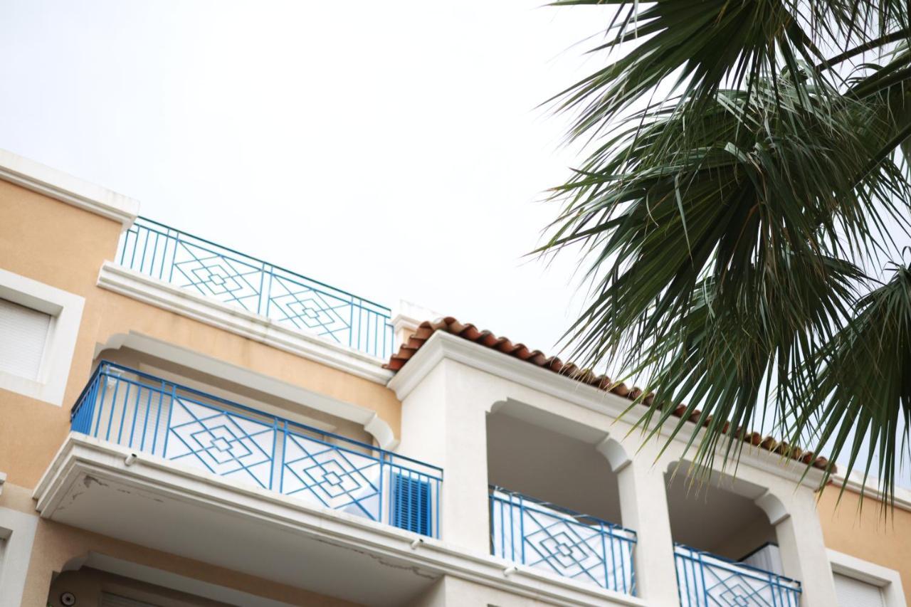 Casa Del Mar - Beautiful Two Bedroom Penthouse Apartment Sainte-Maxime Kültér fotó