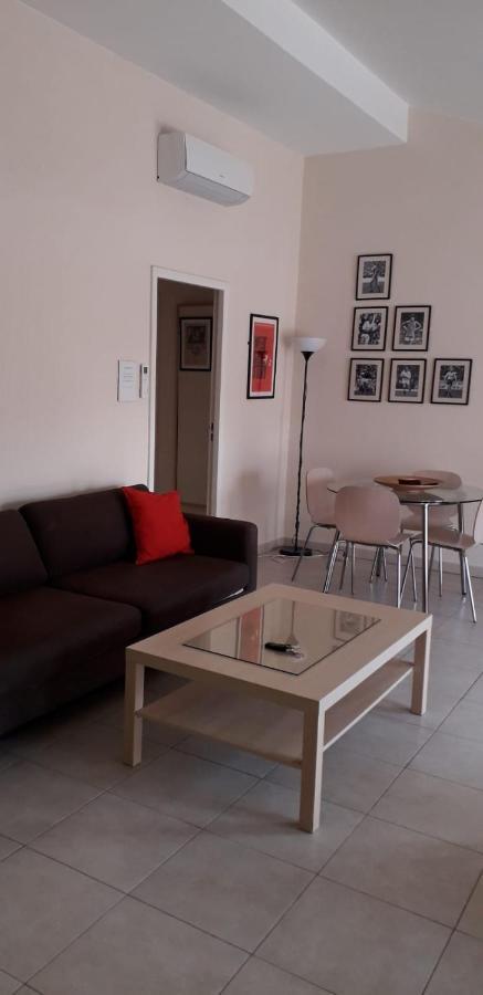 Casa Del Mar - Beautiful Two Bedroom Penthouse Apartment Sainte-Maxime Kültér fotó